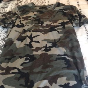PacSun Shirts - Men’s PacSun longer sit cameo t-Shirt PacSun Shirts - Men’s PacSun longer sit cameo t-Shirt